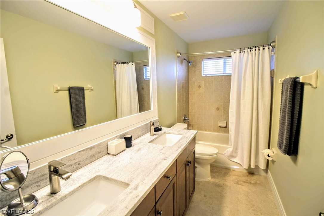 https://www.florida2000.com/images/latest/223069888-52677112.jpg