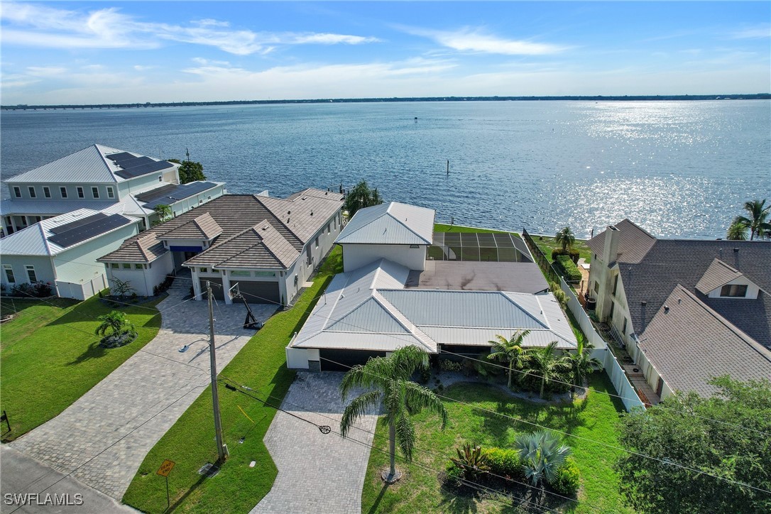 https://www.florida2000.com/images/latest/223080163.jpg
