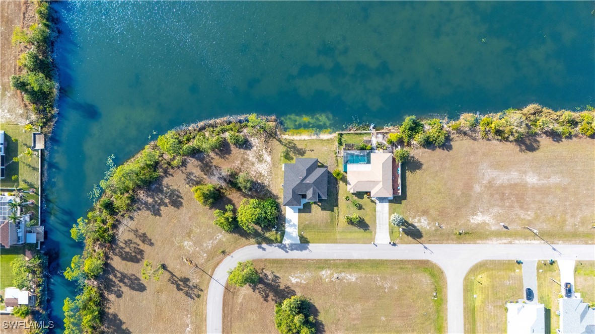https://www.florida2000.com/images/latest/223092318-58283124.jpg
