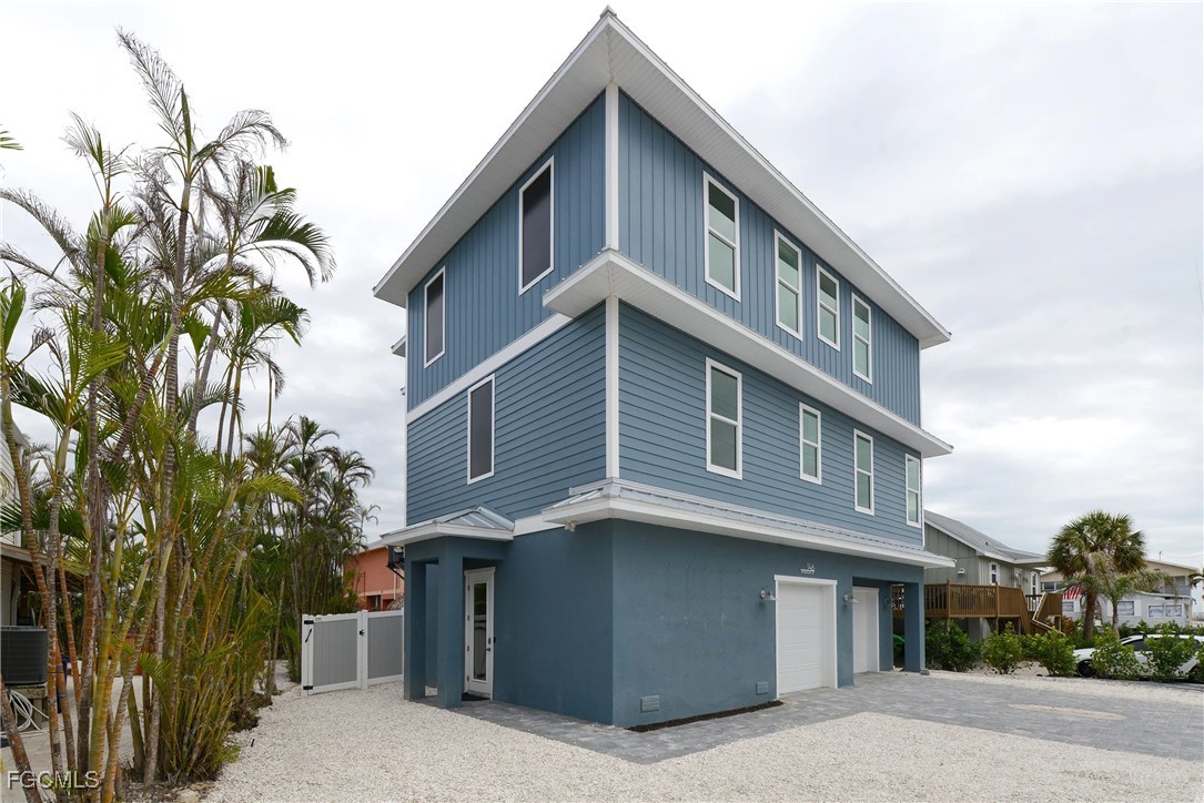 https://www.florida2000.com/images/latest/224008065.jpg