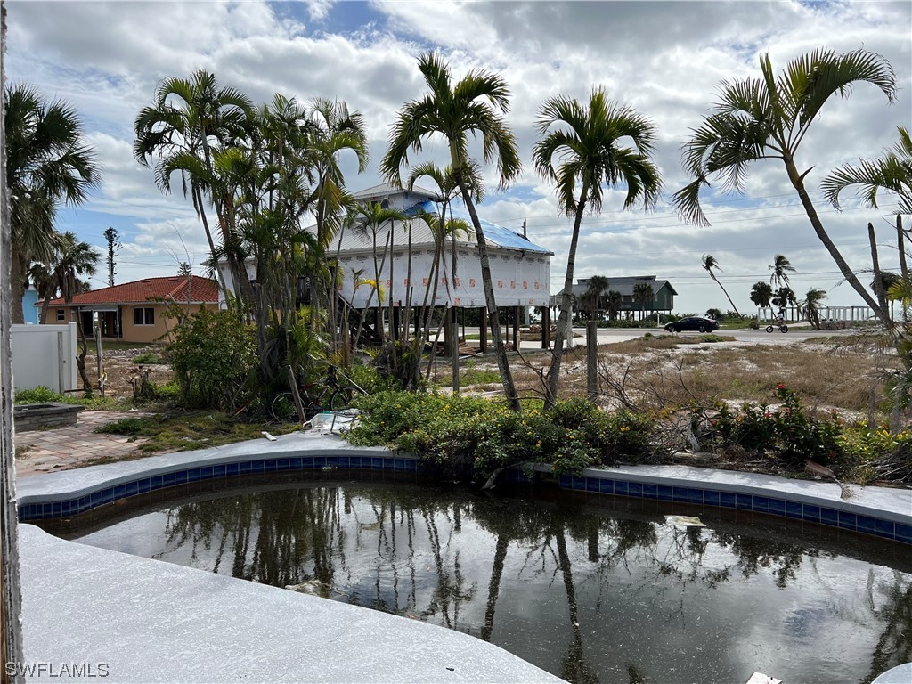 https://www.florida2000.com/images/latest/224008082-54023075.jpg