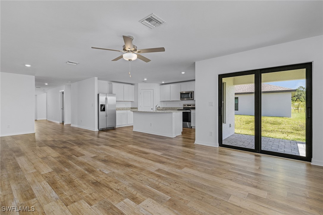 https://www.florida2000.com/images/latest/224042350-56701265.jpg