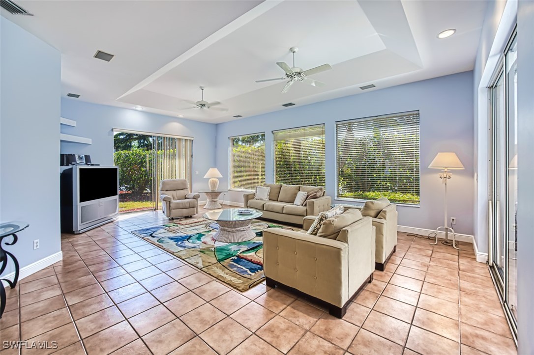 https://www.florida2000.com/images/latest/224073274-56703635.jpg