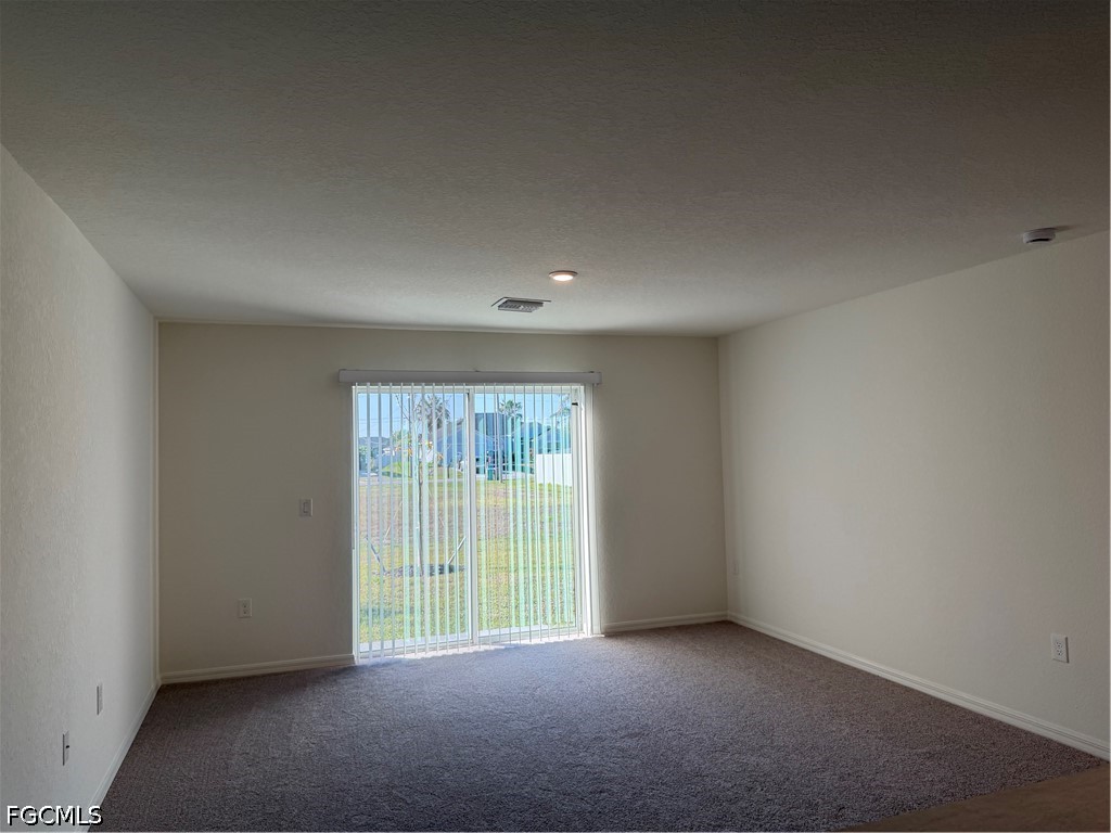 https://www.florida2000.com/images/latest/224075379-64909232.jpg