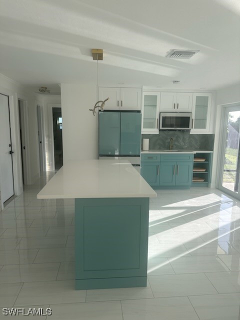 https://www.florida2000.com/images/latest/224085581-57467559.jpg