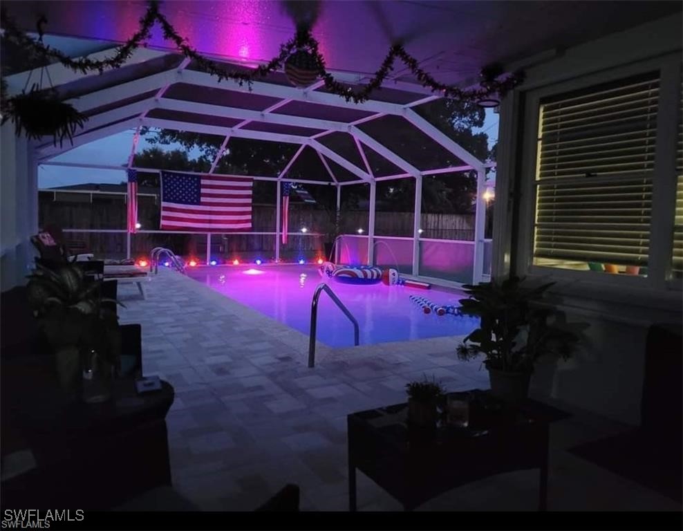 https://www.florida2000.com/images/latest/224087072.jpg