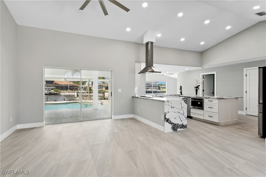 https://www.florida2000.com/images/latest/224088440-57470190.jpg