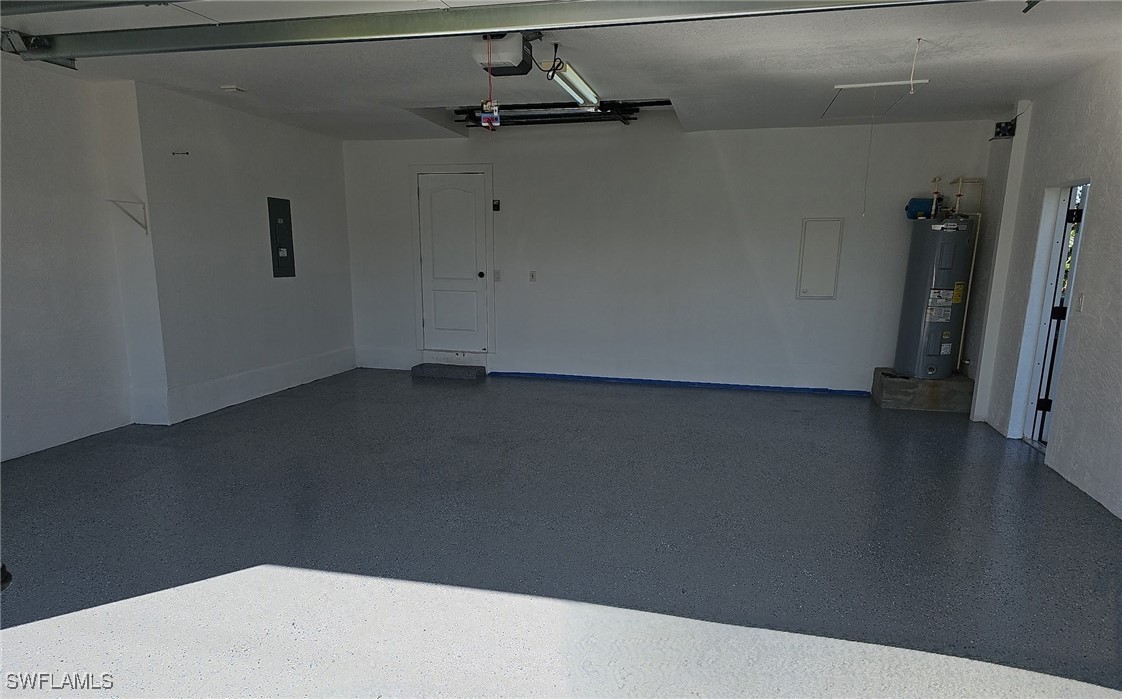 https://www.florida2000.com/images/latest/224088440-58888937.jpg