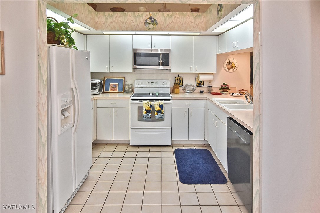 https://www.florida2000.com/images/latest/224104024-57991515.jpg