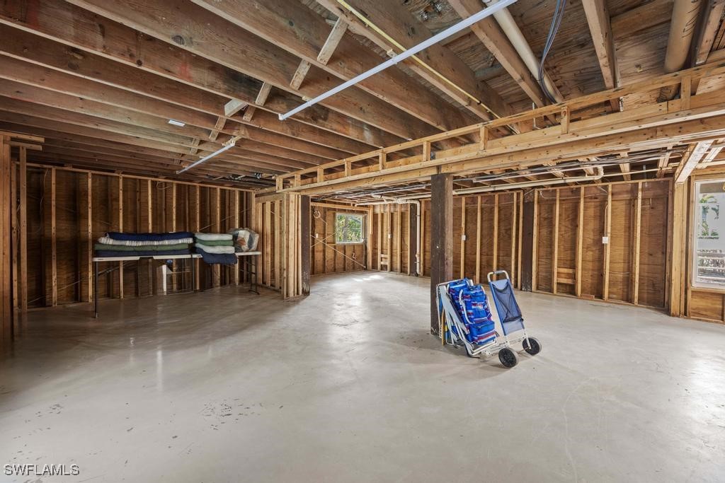 https://www.florida2000.com/images/latest/224104948-58175312.jpg