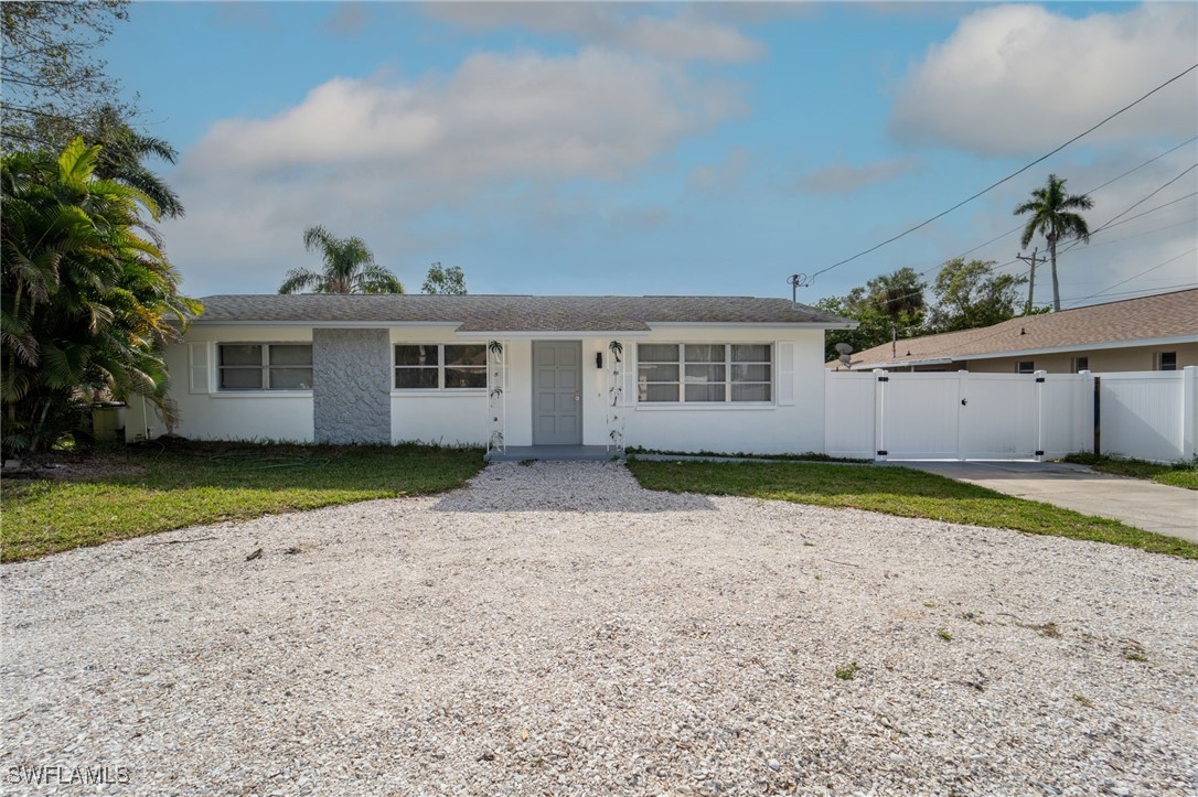 https://www.florida2000.com/images/latest/225000512.jpg