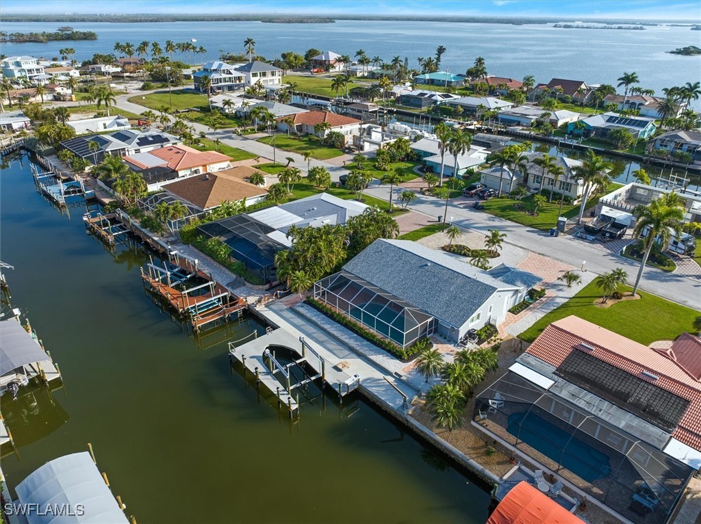 https://www.florida2000.com/images/latest/225006133-58268275.jpg