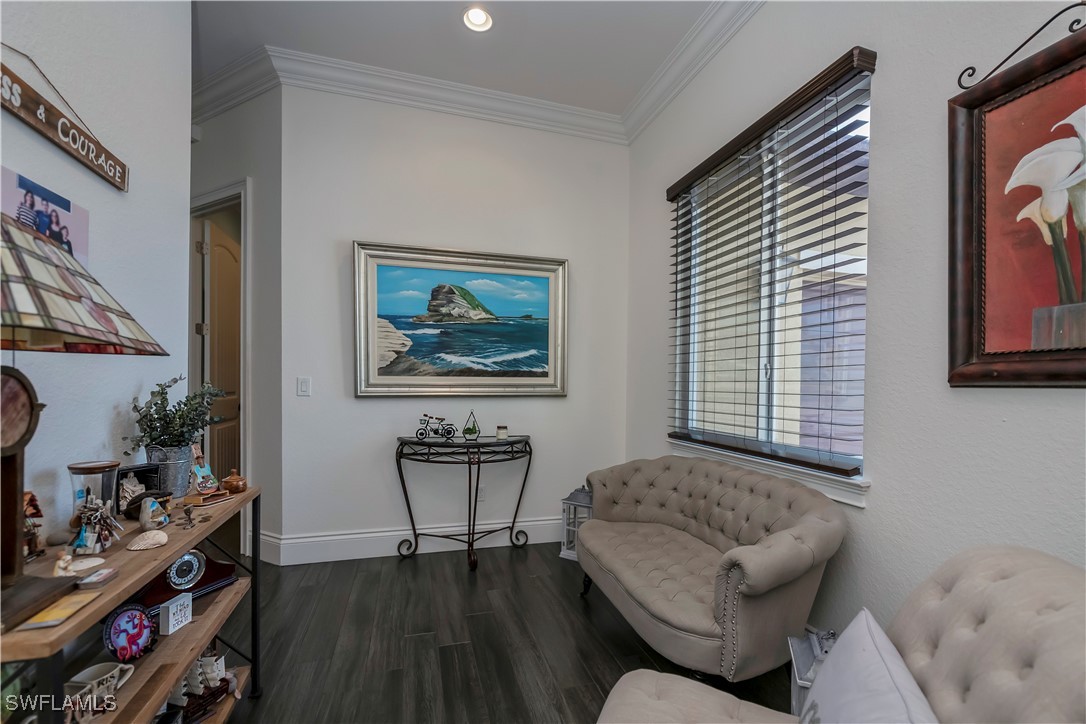 https://www.florida2000.com/images/latest/225011100-58651941.jpg
