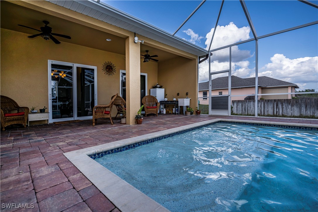 https://www.florida2000.com/images/latest/225011100-58651954.jpg