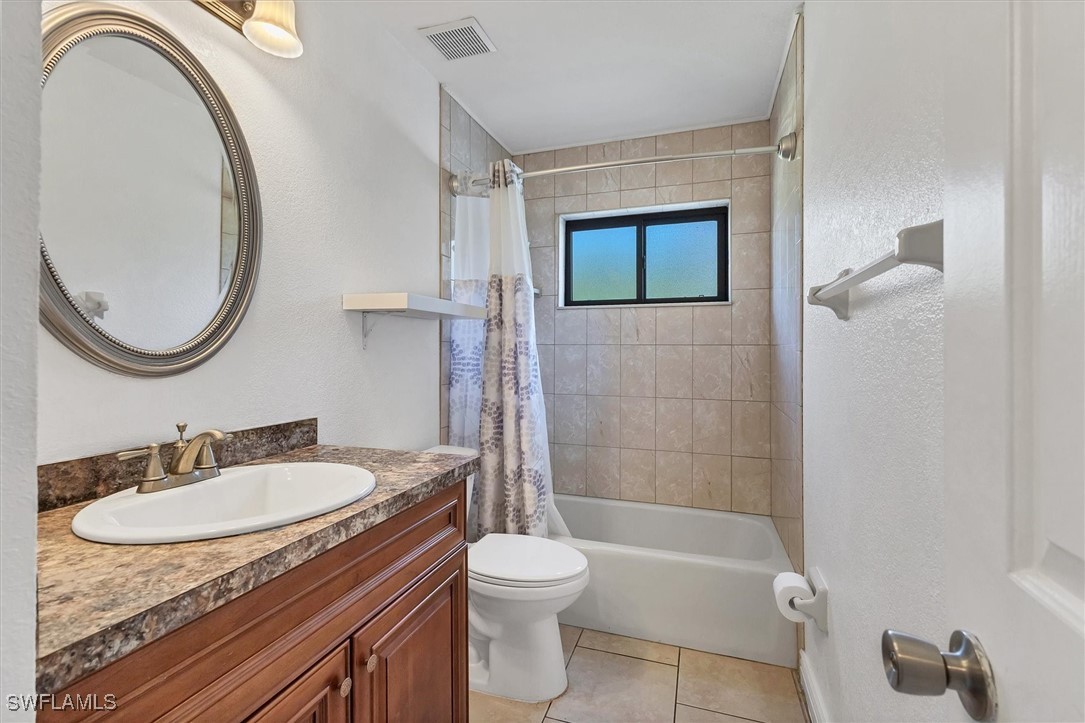 https://www.florida2000.com/images/latest/225012712-59225341.jpg